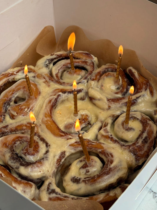 CINNO BUN BOUQUET (COLLECTION ONLY)