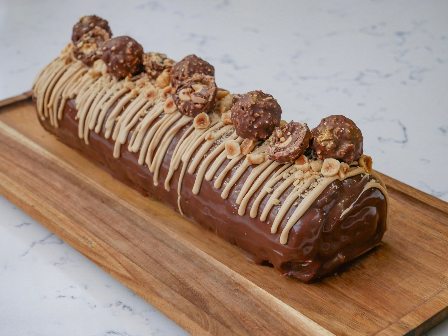 Christmas Yule Log (N)